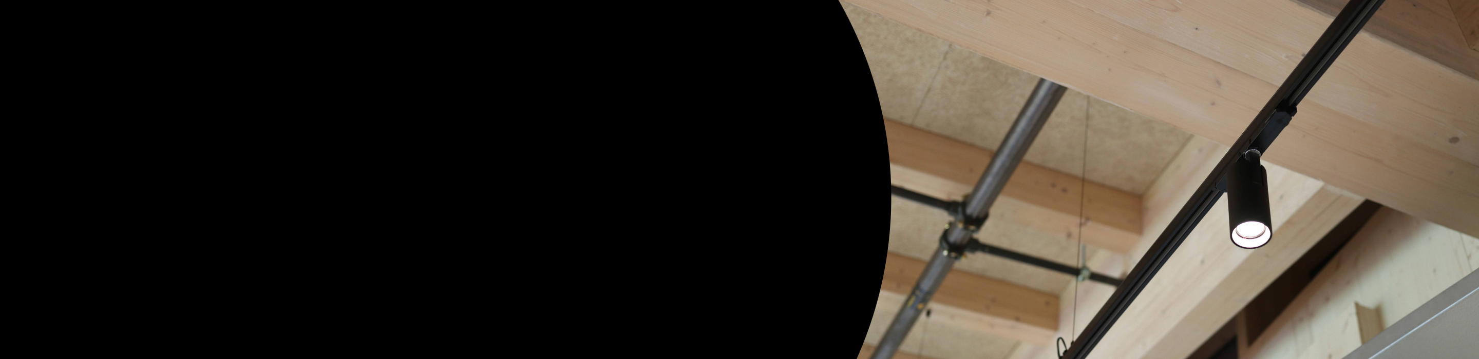 /contentassets/bf8ac0a575da456eb69275e1a0baeb1a/solar-light-fokus-assortment-2025-6-hero-2880-x-700.png