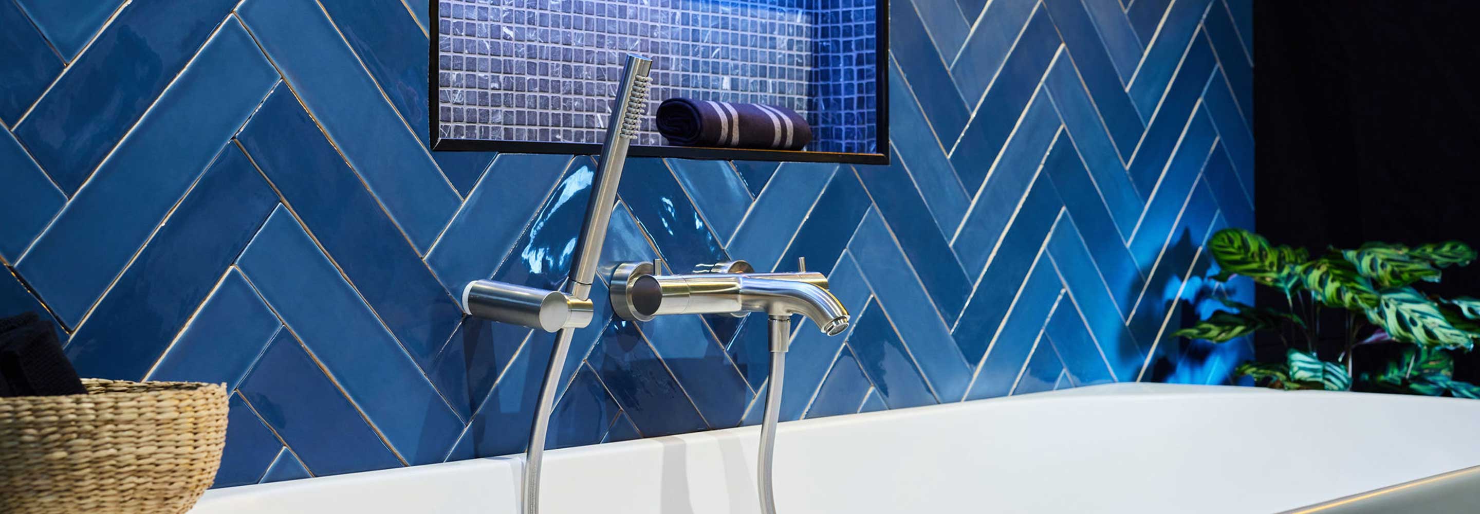 /globalassets/nl/oplossingen-en-producten/solar-sanitair/solar-blue-label-2880x1000.jpg