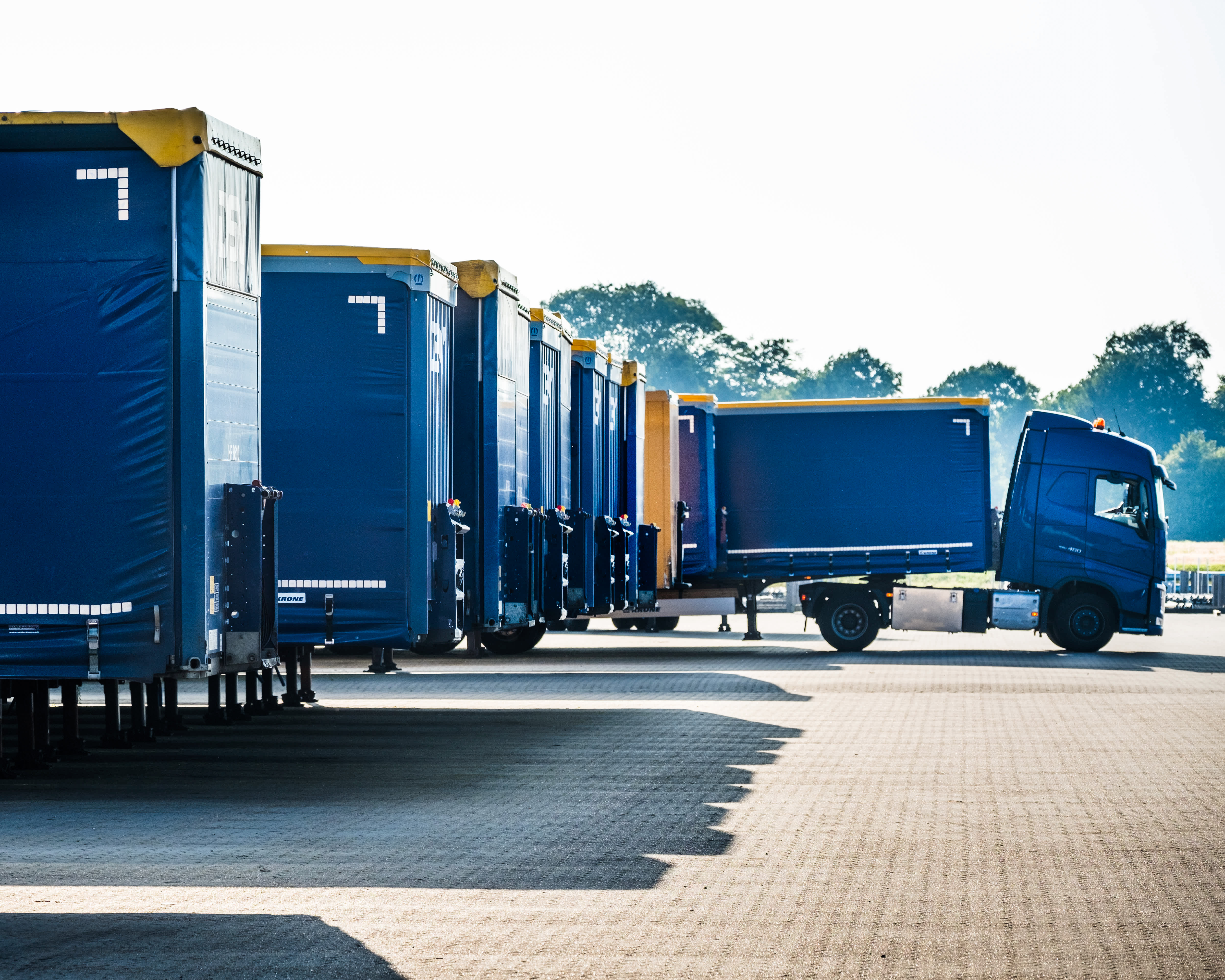 /globalassets/no/industries/rail/trucks-in-line-original---lowres_bane.jpg